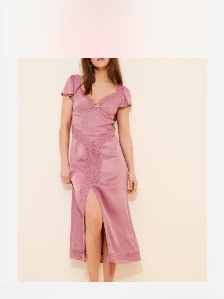 Elegant Mauve Dress With Lace Details